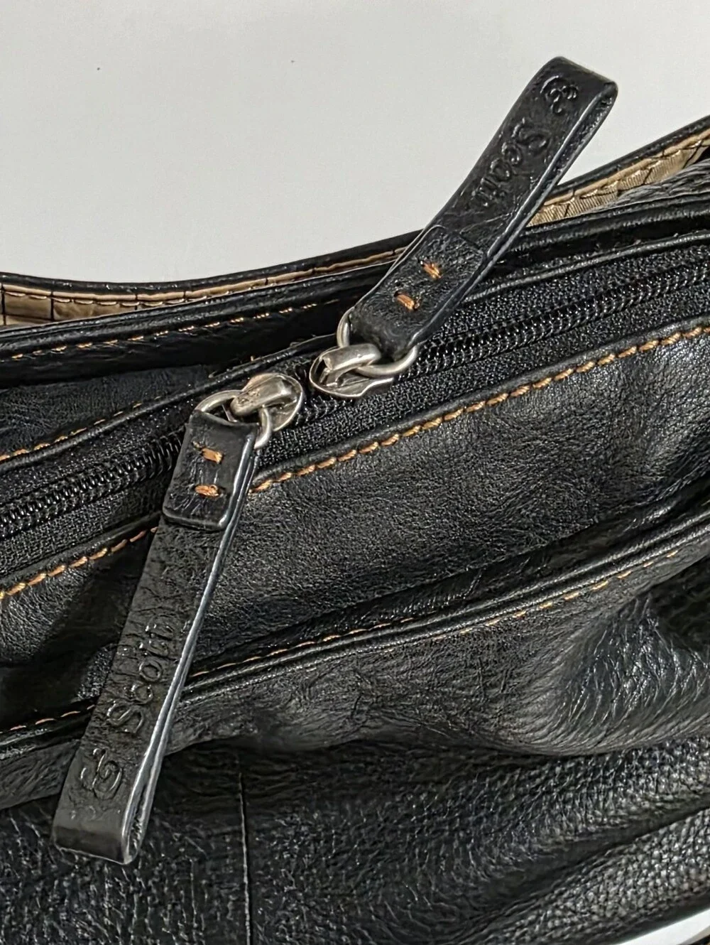 Chelsea & Scott Black Pebbled Thick Leather Multi-Pocket Shoulder Bag